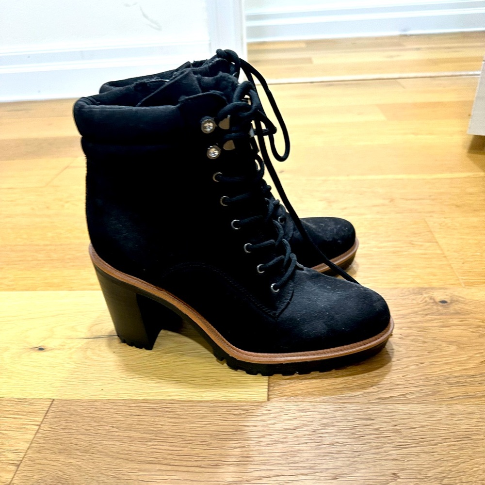 Brand new Jennifer Lopez boots